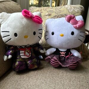 Hello Kitty set skull crossbones cosplay con worldwide 11” tall SANARIO TY new